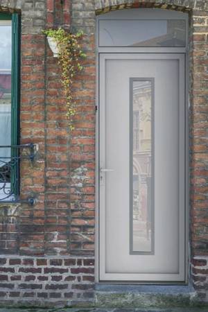 Porte d'entrée PVC avec vitrage